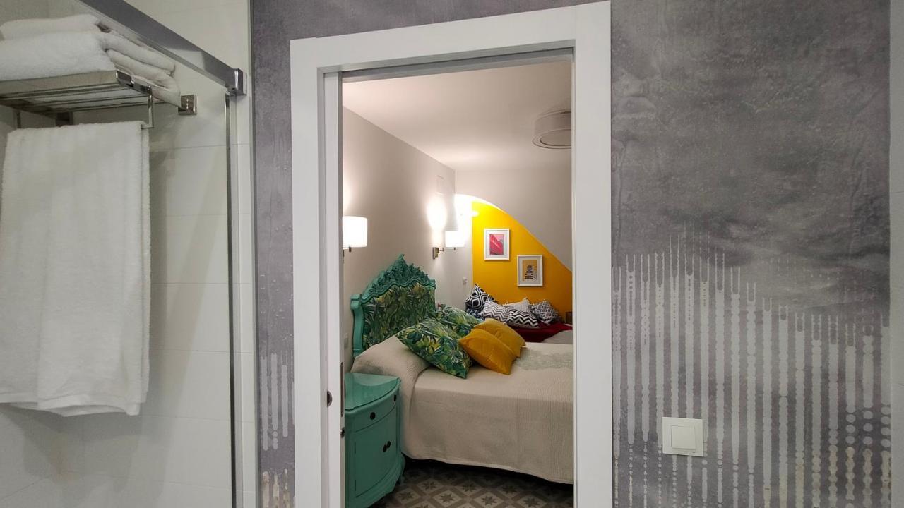 Blaucel Cafe I Habitacions 库列拉 外观 照片
